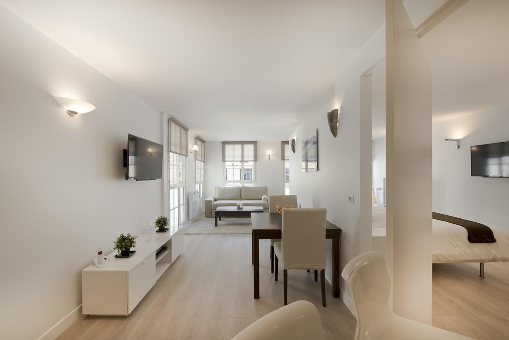 Appartements - Le Logis Versaillais Versailles Kamer foto